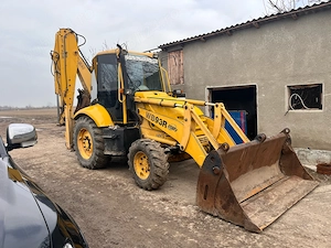 buldoexcavator komatsu wb 93 r2 - imagine 4