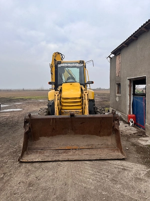 buldoexcavator komatsu wb 93 r2 - imagine 5