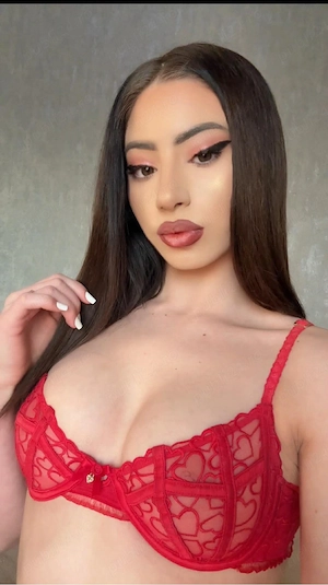 Brunetă slim micuta de statura reala 100% - imagine 1