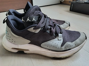 Adidasi Jordan Air 23 Cadence, Size 44