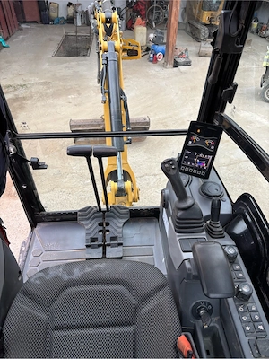 vand miniexcavator cat 1.6 - imagine 4