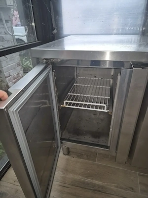 vand masa rece 135cm 2 usi, congelator, dulap de inox depozitare - imagine 2