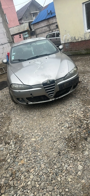dezmembrez alfa Romeo - imagine 5