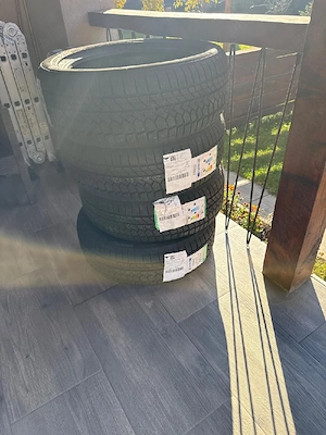 4 Cauciucuri iarna 215/50/r18  - imagine 4