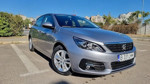 Peugeot 308, benzina 110 CP, AN 2020 - imagine 2