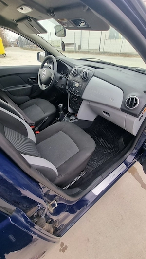 Vând Dacia Sandero ,2013, motor 1.2 benzina și gaz  - imagine 6
