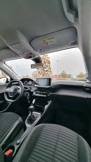 Peugeot 208 benzina 100 CP, AN 2021 - imagine 6