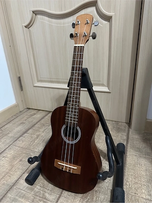 Ukulele Tenor Hora