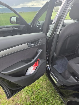 Audi Q5 Quattro - imagine 6