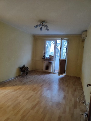 vand apartament 