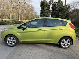 Vand Ford Fiesta 2010 1.25 Benzina - imagine 4