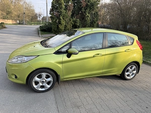 Vand Ford Fiesta 2010 1.25 Benzina - imagine 3