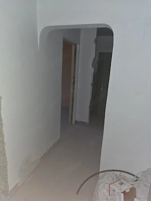 VAND Apartament 3 camere decomandat foarte spatios  75 m2 - imagine 4