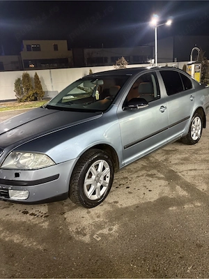 skoda octavia  - imagine 2