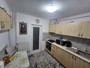 Apartament cu 2 camere,etaj 1, boxa, bloc ANL