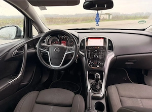 Vând opel Astra j   - imagine 4