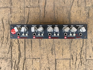 SM Pro Audio D14V DI mixer