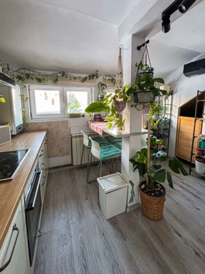 Apartament 2 camere - Domenii, etaj 2/2, centrala noua, curte, boxă, pod. - imagine 9