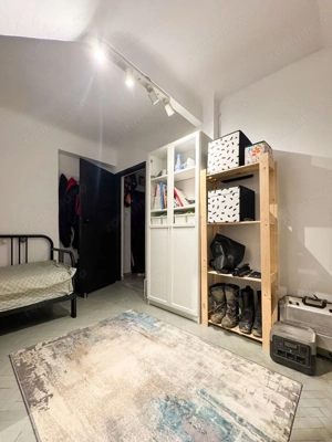 Apartament 2 camere - Domenii, etaj 2/2, centrala noua, curte, boxă, pod. - imagine 5