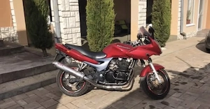 Kawasaki ZR750s