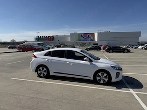 Hyundai ioniq  - imagine 6