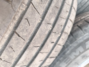 Vand 4 cauciucuri 225/55/R16 vara  100 ron - imagine 4