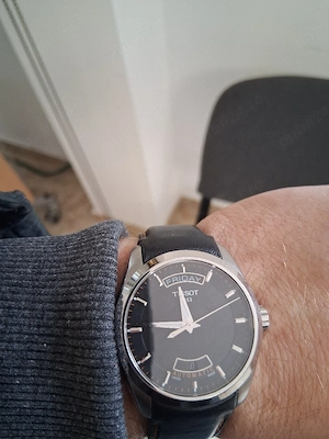 Vînd Tissot, două modele