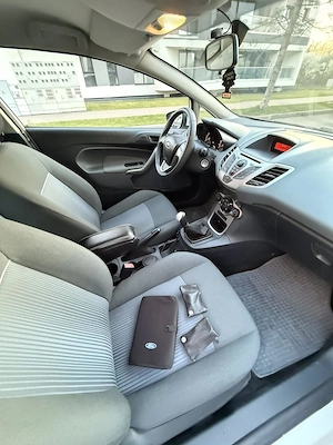 Vand Ford Fiesta 1.2 Benzina 60, Impecabila, Manual 104.000km - imagine 6