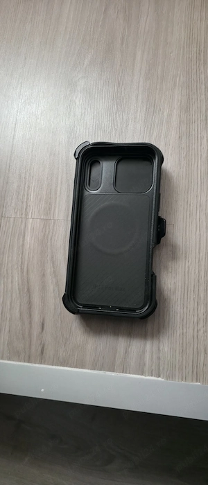 Vând husa I phone 17 pro max 