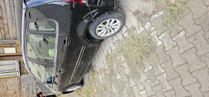 Vand Volkswagen Polo 9N,motor 1,4 cm3 pe benzina - imagine 3