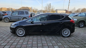 Kia cee'd  1,6 crdi - imagine 6