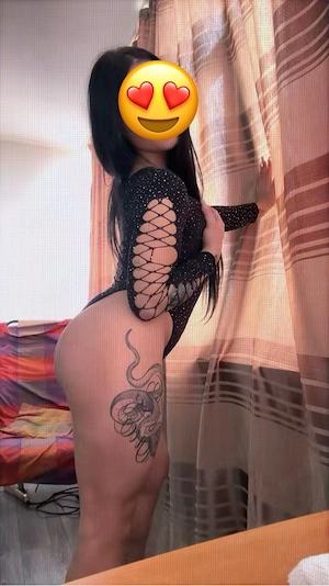 Tanara 22 ani!!!Discutam doar pe whattap!! La mine sau Hotel!! - imagine 1