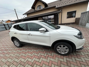 Nissan Qashqai 4x4 - imagine 3