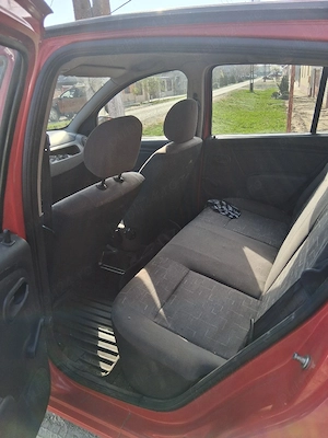 dacia sandero - imagine 2