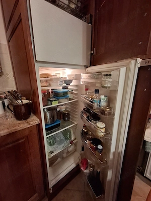 Frigider in stare foarte buna de vînzare 550 lei, 155 cm inalțime (cu mic congelator incorporat)