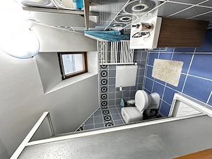 Apartament   mansarda de vanzare la curte comuna - imagine 3