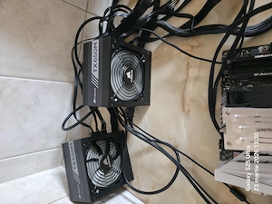 Vând două  bucăți de sursă Modulare surse de alimentare Corsair TX 650M pentru gaming, cu sigil pe ș
