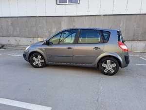 Renault Scenic 1.6 16v - imagine 4