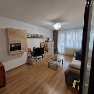 Apartament 3 camere | 70 mp | 1,5 min metrou | Complet renovat | Mobilat,utila - imagine 8