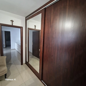 Apartament 3 camere | 70 mp | 1,5 min metrou | Complet renovat | Mobilat,utila - imagine 2