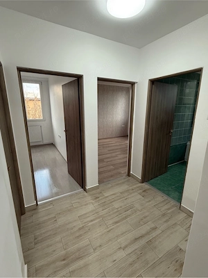Apartament 3 camere  de vanzare - imagine 4