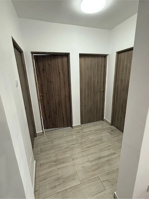 Apartament 3 camere  de vanzare - imagine 6