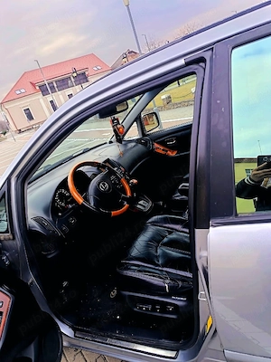 suv  4  4 lexus benzina  - imagine 3