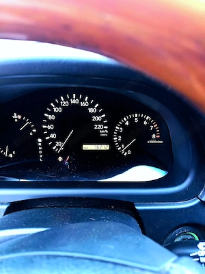 suv  4  4 lexus benzina  - imagine 2