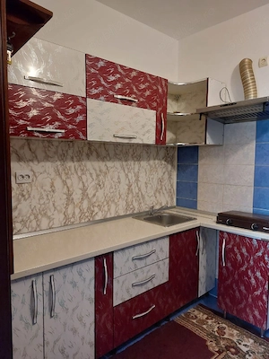 Garsoniera de închiriat-zona Tractoru - imagine 7