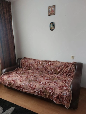 Garsoniera de închiriat-zona Tractoru - imagine 2