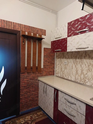 Garsoniera de închiriat-zona Tractoru - imagine 6