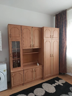 Garsoniera de închiriat-zona Tractoru - imagine 3