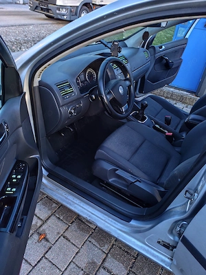 Vând Golf 5 1.9 TDI - imagine 5