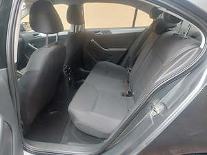 VÂND  Vw Jetta 1,6 tdi, An 2012 - imagine 8